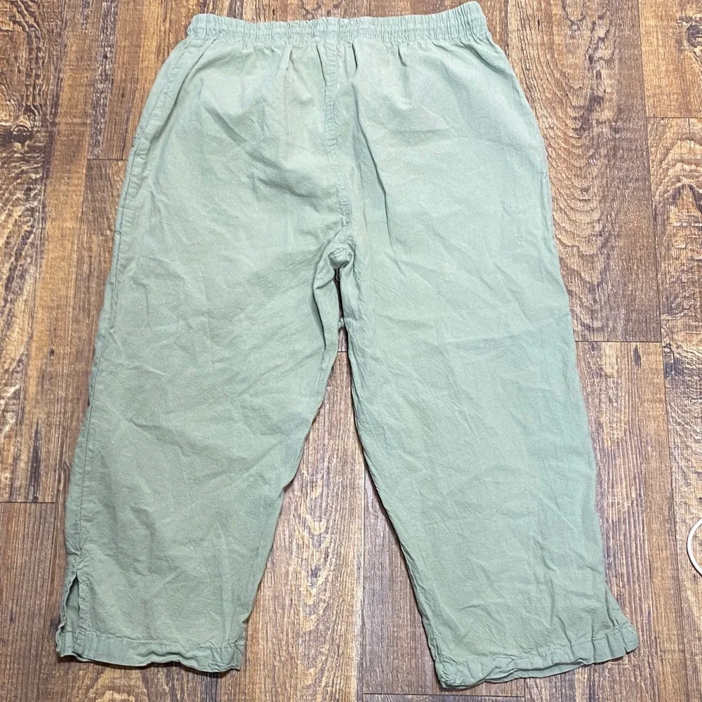 Salem size small Women's 100% cotton sage Green‎ Capris pull on elastic waist - Picture 9 of 11